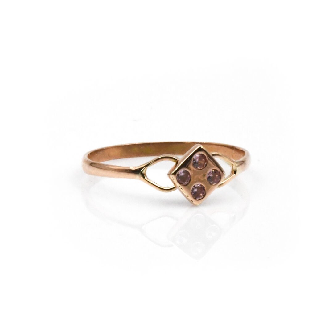 Anillo para Mujer oro 18k diseño Rombo con 4 piedras Rosadas